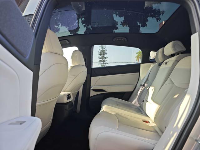 Certificated Pre-Owned XPENG G6 2023 Model 580 Long Range Max -u22494239