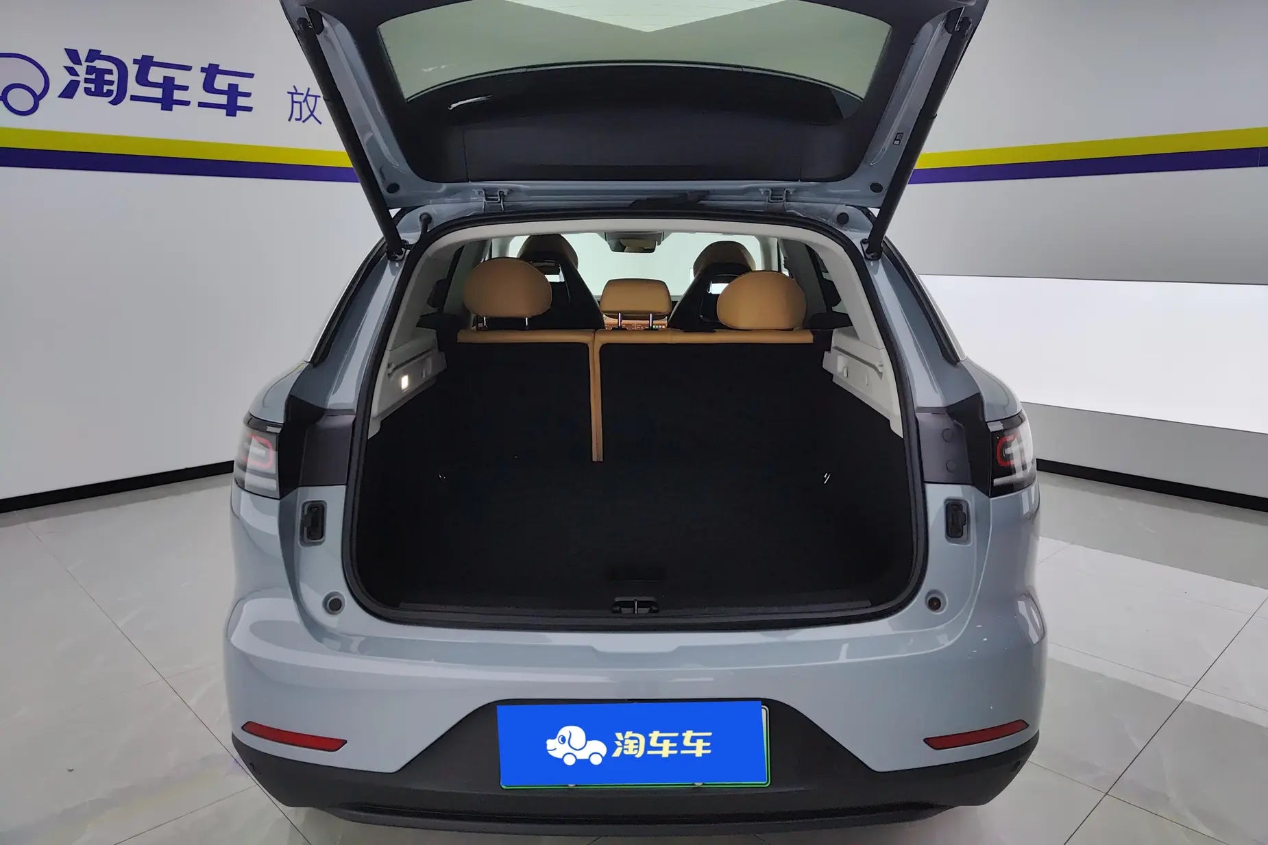 Certificated Pre-Owned Leapmotor C11 2024 Extended-Range 300 Premium Edition -u22100643