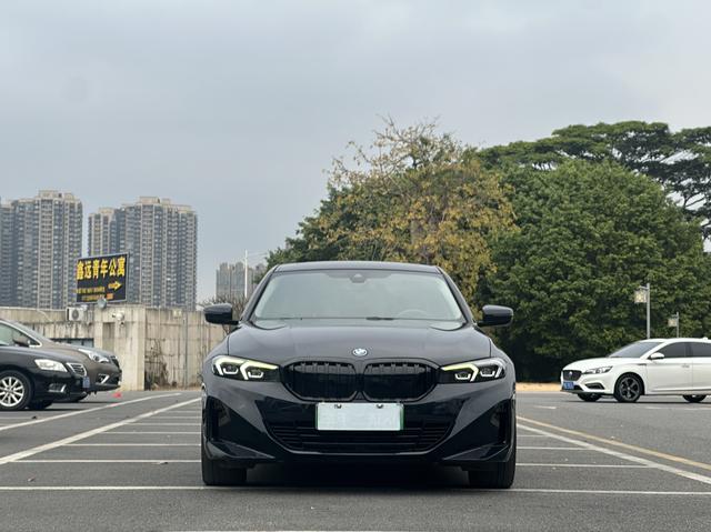 Certificated Pre-Owned BMW i3 2023 eDrive35L -u22638897