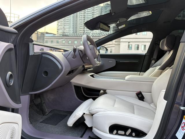 Pre-Owned AVATR 12 2023 Model 650 Three-Laser Four-Wheel Drive Performance Version