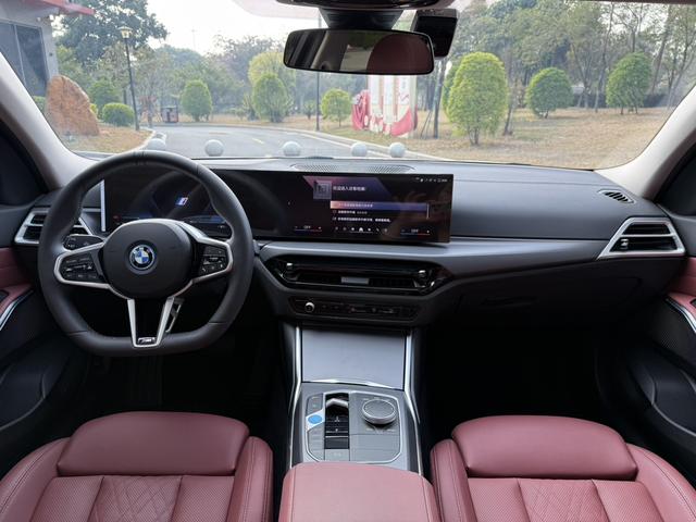 Certificated Pre-Owned BMW i3 2025 eDrive 35 L