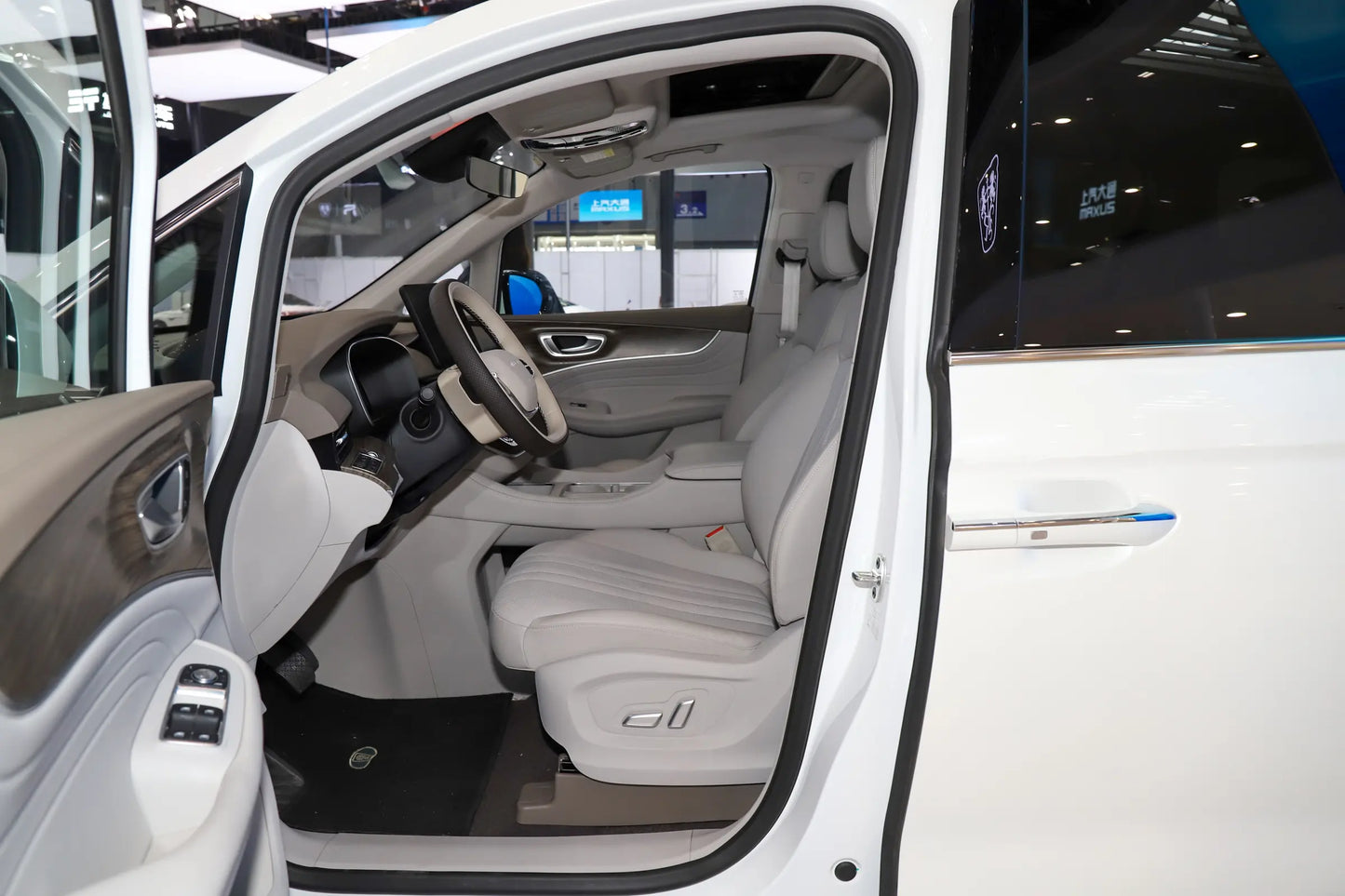 SAIC Motor Roewe iMAX8 DMH - Híbrido PHEV