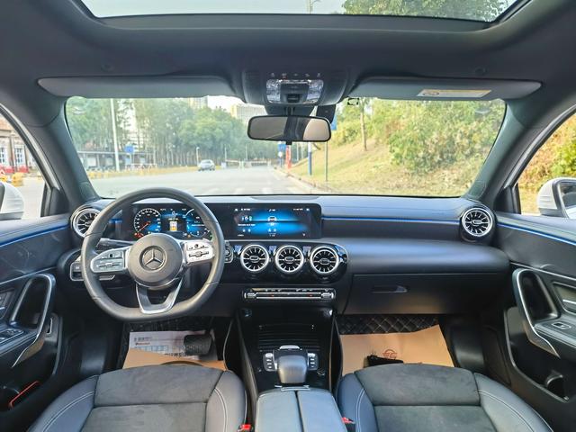 Certificated Pre-Owned Mercedes-Benz Class A 2022 A 200 L Dynamic Edition of Sports Sedan - u22468851