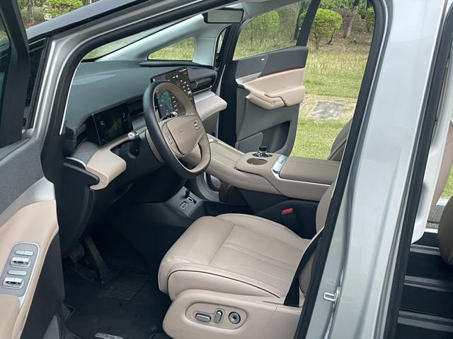 Certificated Pre-Owned XPENG X9 2024 702 Ultra Long Range Max-u21419794