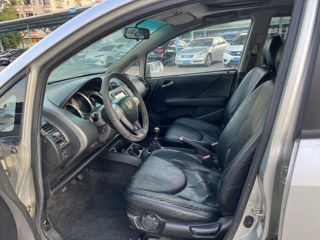 Honda Fit d'occasion certifiée, année 2004, 1,5 L, boîte manuelle - u21653630