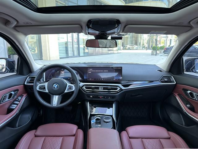 Pre-Owned BMW i3 2023 eDrive 35 L