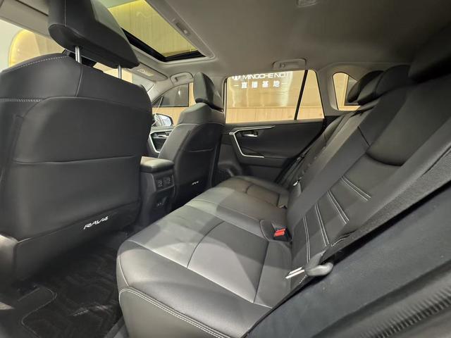 Certificated Pre-Owned RAV4 Rongfang 2021 2.0L CVT Two-Wheel Drive Fashion Plus Edition - u22464087