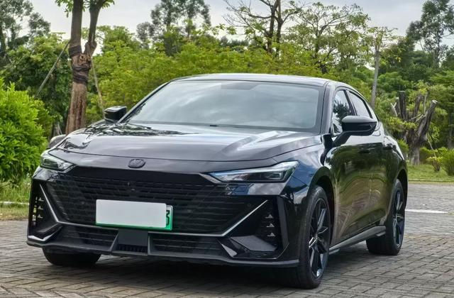 Certificated Pre-Owned Changan UNI-V Intelligent Electric iDD 2023 Edition Intelligent Electric iDD 113km Intelligent Fun Version (Fast Edition) -u20801511