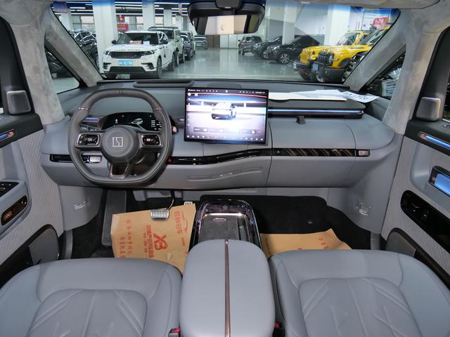 Certificated Pre-Owned ZEEKR MIX 2025 76kWh Intelligent Driving Version -u22510713