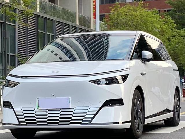 Certificated Pre-Owned XPENG X9 2024 702 Ultra Long Range Pro-u21162444