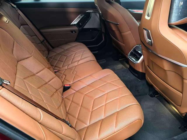 BMW i7 2023 Model eDrive50L Premium M Sport Package