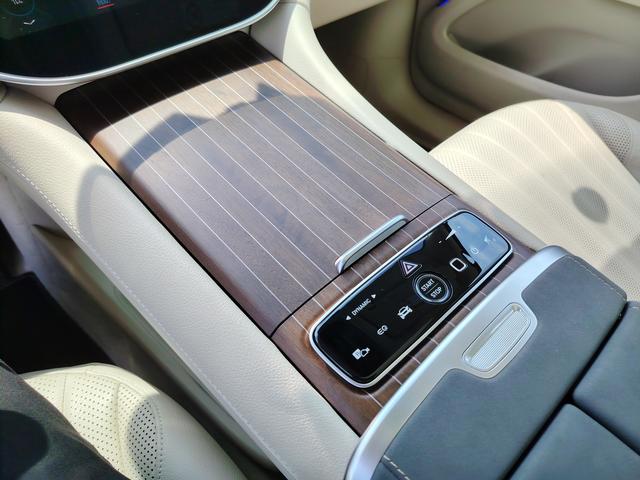 Pre-Owned Mercedes-Benz EQS SUV 2023 Model EQS 450 4MATIC Pioneer Edition