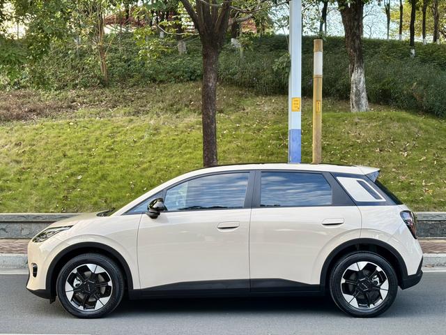 Pre-Owned AION UT 2025 Model 420 Zhizun Edition