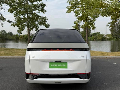 Pre-Owned XPeng X9 2024 Model 610 Long-Range Pro