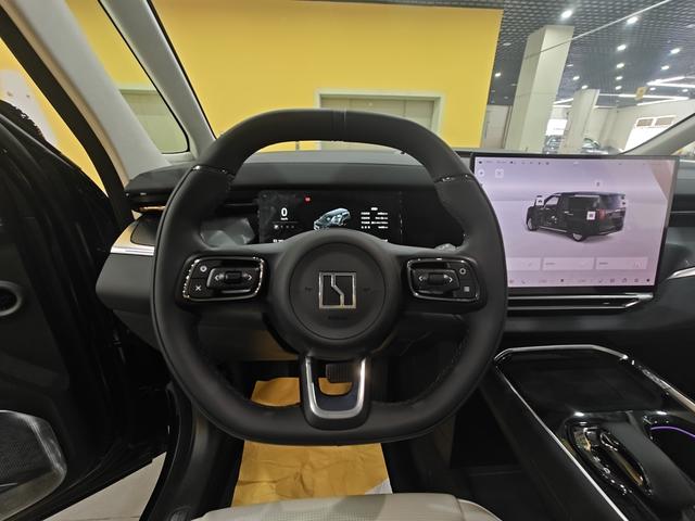 Pre-Owned ZEEKR 009 2024 Model Guanghui 4WD 108kWh