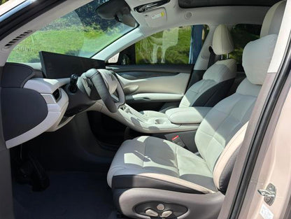 Pre-Owned IM LS6 2025 Long-Range Lizard Intelligent Enjoyment Version