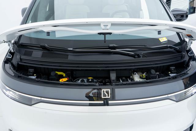 Pre-Owned ZEEKR MIX 2025 Model 102kWh Long-Range Intelligent Driving Version