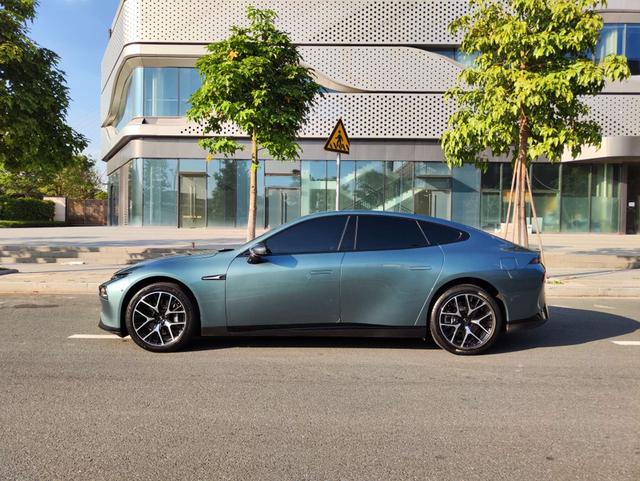 Pre-Owned XPeng P7 2023 Model P7i 610 Pengyi Performance Version