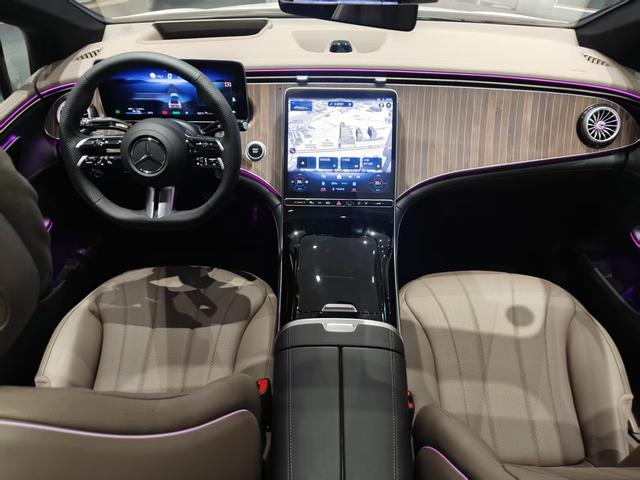 Pre-Owned Mercedes-Benz EQE 2025 Model EQE 500 4MATIC Luxury Version