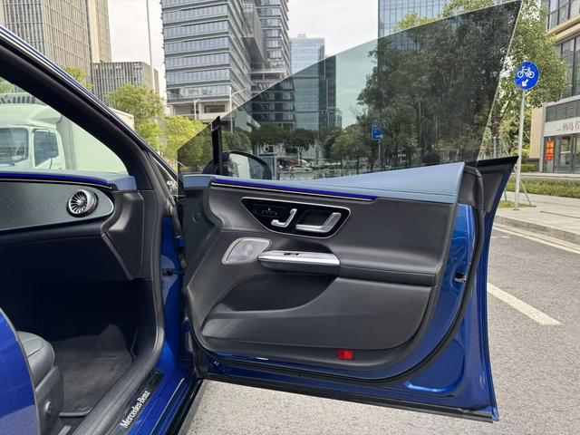 Pre-Owned 2022 Mercedes-Benz EQE 350 First Edition