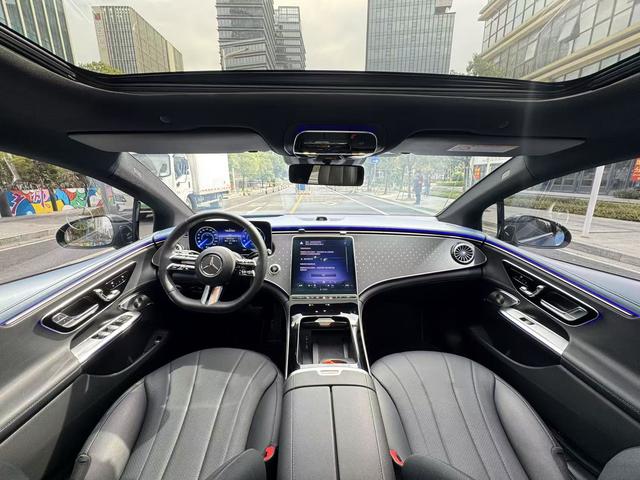 Pre-Owned 2022 Mercedes-Benz EQE 350 First Edition