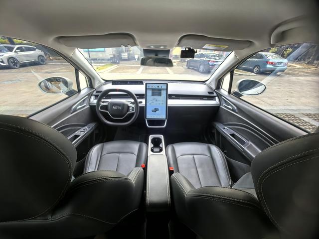 Pre-Owned Nezha V 2022 Edition Chao 300 Lite