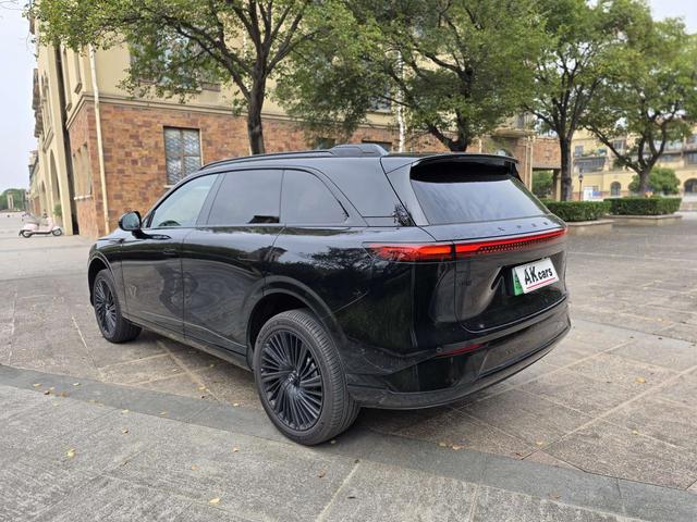 Pre - Owned XPENG G9 2025 Model 680 Long - Range Four - Wheel Drive Max