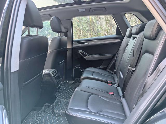 Certificated Used Damai X7 2017 Model Shangjin Version 2.0T DCT Huangshan Type 7 Seats