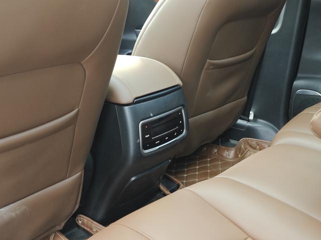 Certificated Used GAC Trumpchi GS8 2017 Model 320T Two-Wheel Drive Luxury Intelligent Connected Version Seven-Seat