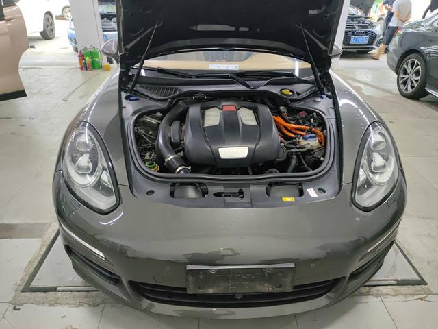 Certificated Used 2014 Porsche Panamera E-Hybrid Panamera S E-Hybrid 3.0T