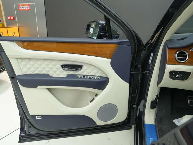 Certificated Used Bentley Bentayga PHEV 2021 3.0T PHEV