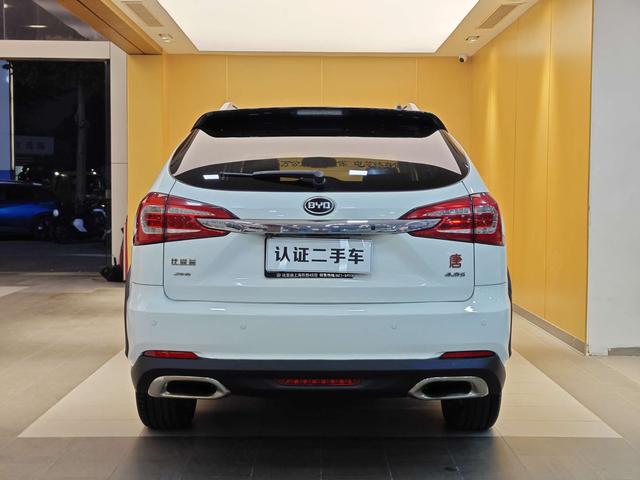 Certificated Used BYD Tang DM 2015 Edition DM 2.0T 4WD Flagship Model