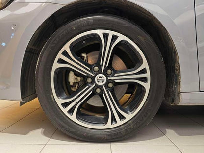 MG6 PHEV d'occasion certifiée, édition 2018, 45T E-Drive, version hybride intelligente avec pilote et connexion Internet.