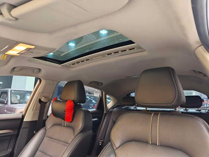 MG6 PHEV d'occasion certifiée, édition 2018, 45T E-Drive, version hybride intelligente avec pilote et connexion Internet.