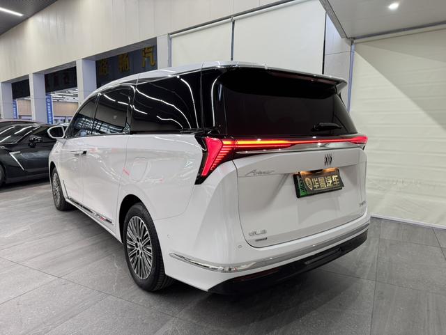 Certificated Used SAIC-GM Buick GL8 PHEV 2024 Lu Zun 1.5T Seven-Seater Luxury Edition