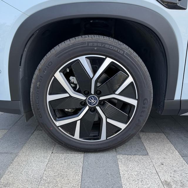 Certificated Used BYD Song L DM 2025 Intelligent Driving Edition DM-i 160KM Superior Model