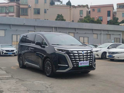 Certificated Used Denza D9 DM 2024 Edition 980 Four-Wheel Drive Honor Version