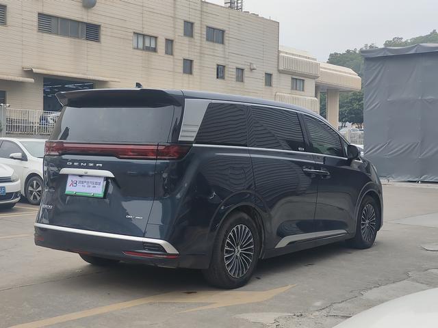 Certificated Used Denza D9 DM 2024 Edition 980 Four-Wheel Drive Honor Version