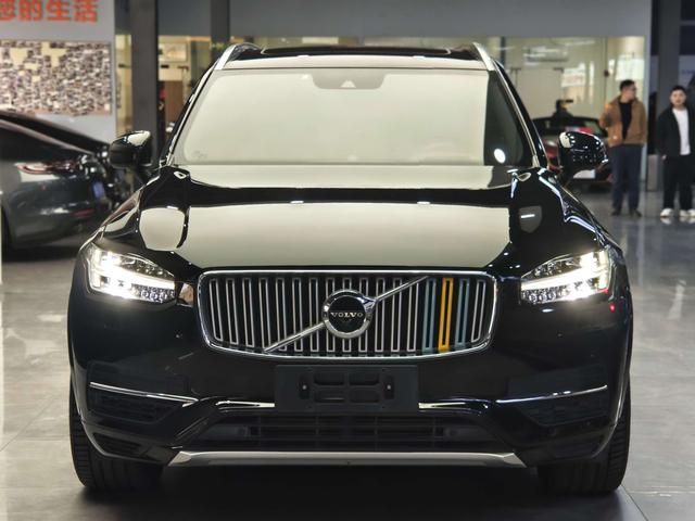 Volvo XC90 PHEV 2018 E-Drive Hybrid T8 Excellence 7 places d'occasion certifiée