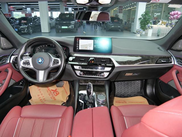 Certificated Used BMW 5 Series PHEV 2022 Second Facelift 535Le Pioneer Edition M Sport Package