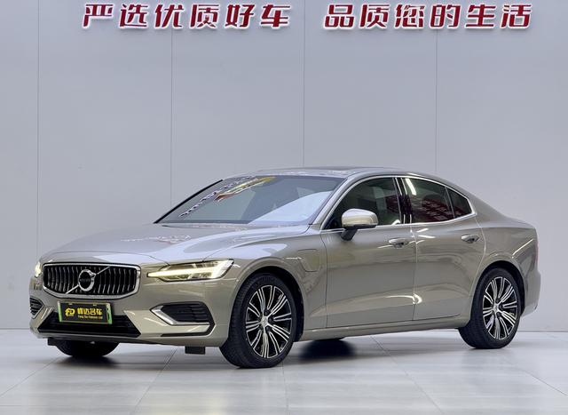 Certificated Used Volvo S60 PHEV 2022 T8 E-Drive Hybrid AWD Inscription Luxury Edition