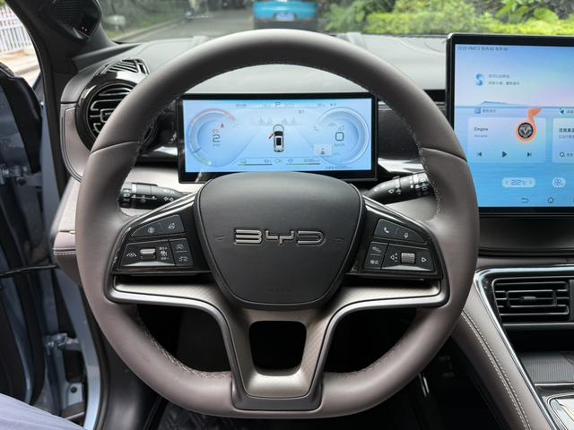 Certificated Used BYD Frigate 07 2023 DM-i 205KM Flagship