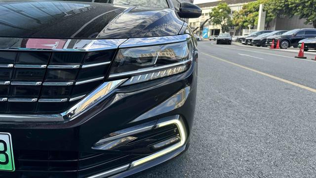 Certificated Used SAIC Volkswagen Passat PHEV 2019 430PHEV Hybrid Luxury Edition