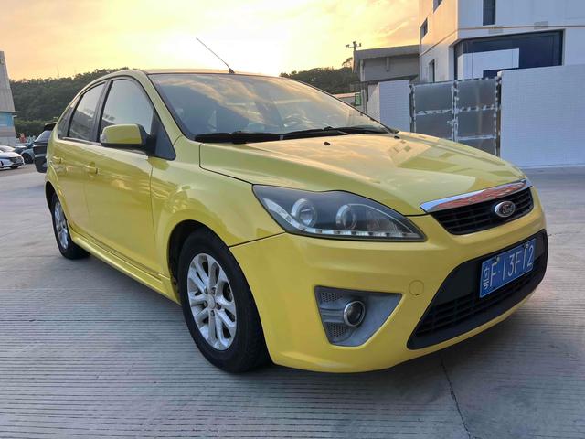 Certificated Used Ford Focus 2011 Model Hatchback 1.8L Automatic Fashionable Type