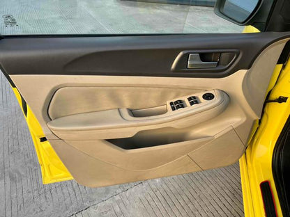 Certificated Used Ford Focus 2011 Model Hatchback 1.8L Automatic Fashionable Type