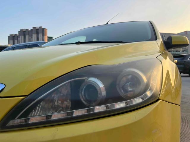 Certificated Used Ford Focus 2011 Model Hatchback 1.8L Automatic Fashionable Type