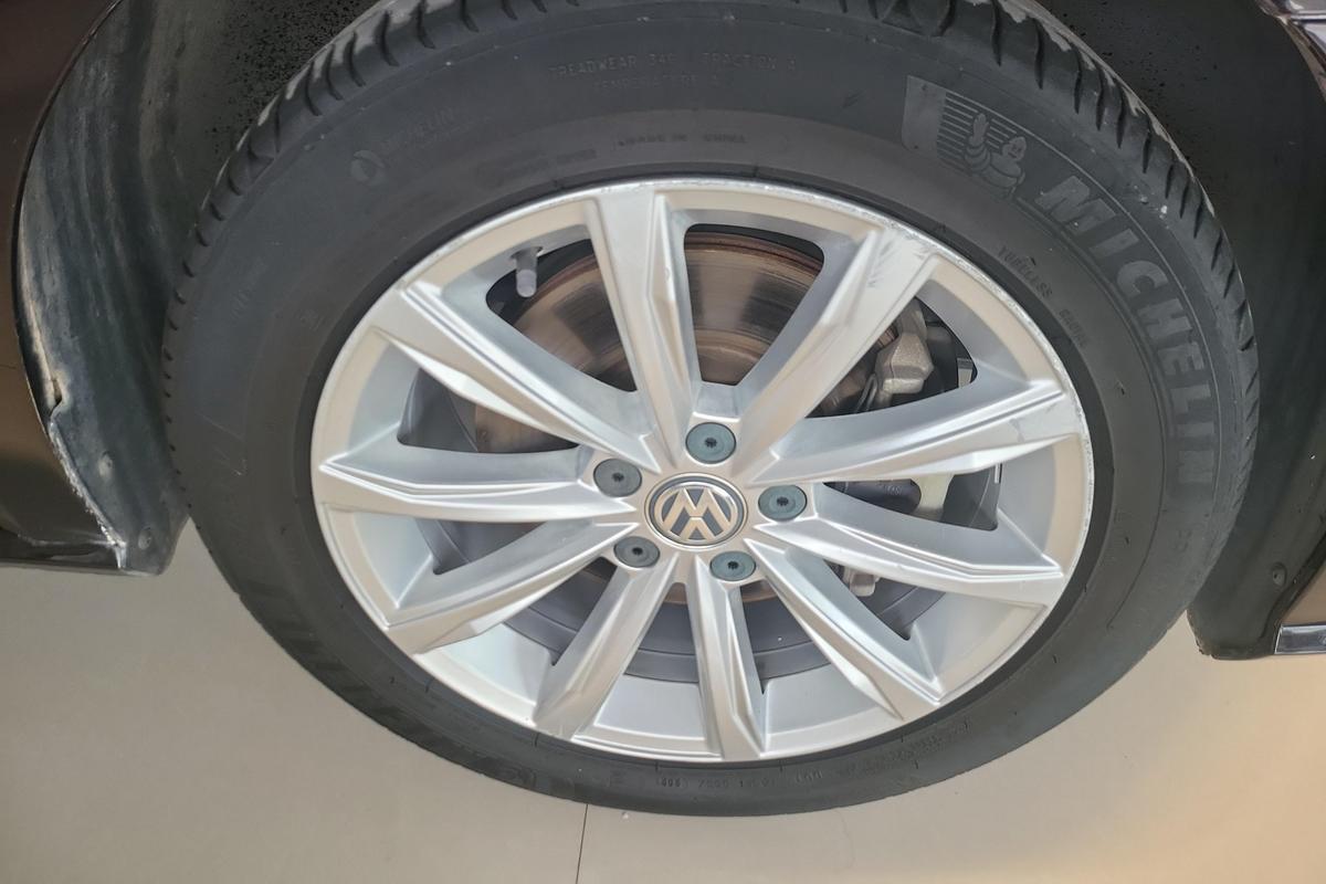 Certificated Used SAIC Volkswagen Passat 2016 330TSI DSG Yuzun Edition