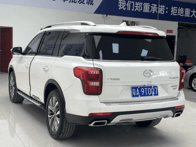 Certificated Used GAC Trumpchi GS8 2017 320T Two-Wheel Drive Luxury Intelligent Linkage Version 7-Seat