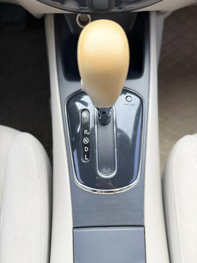 Certificated Used Dongfeng Nissan Tiida 2011 1.6L CVT Comfort Type