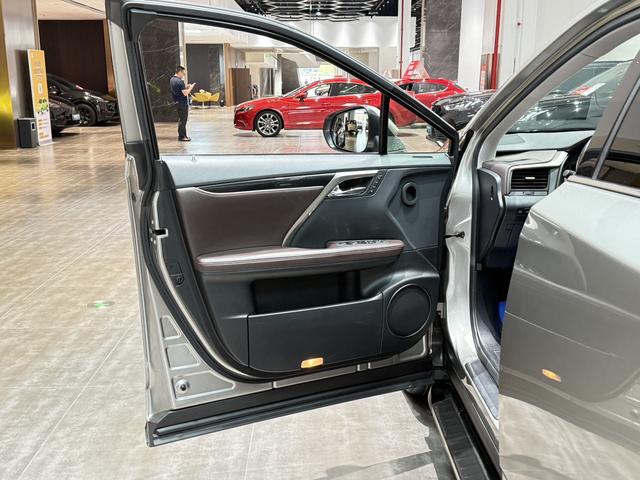 Certificated Used Lexus RX 2020 Facelift 300 4WD Elegant Edition